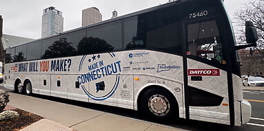 Manufacturing bus tour bus